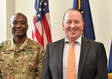 USAG Fort Hamilton and Veterans Administration Forge Closer Ties for Community Initiatives