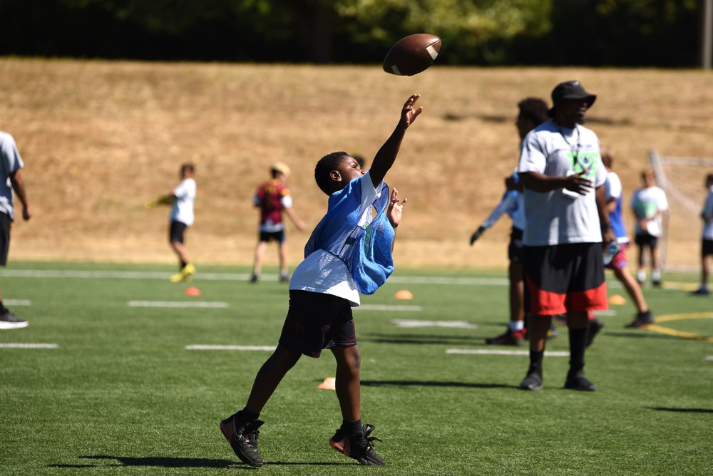 Seahawks Dre’Mont Jones host football camp for JBLM children