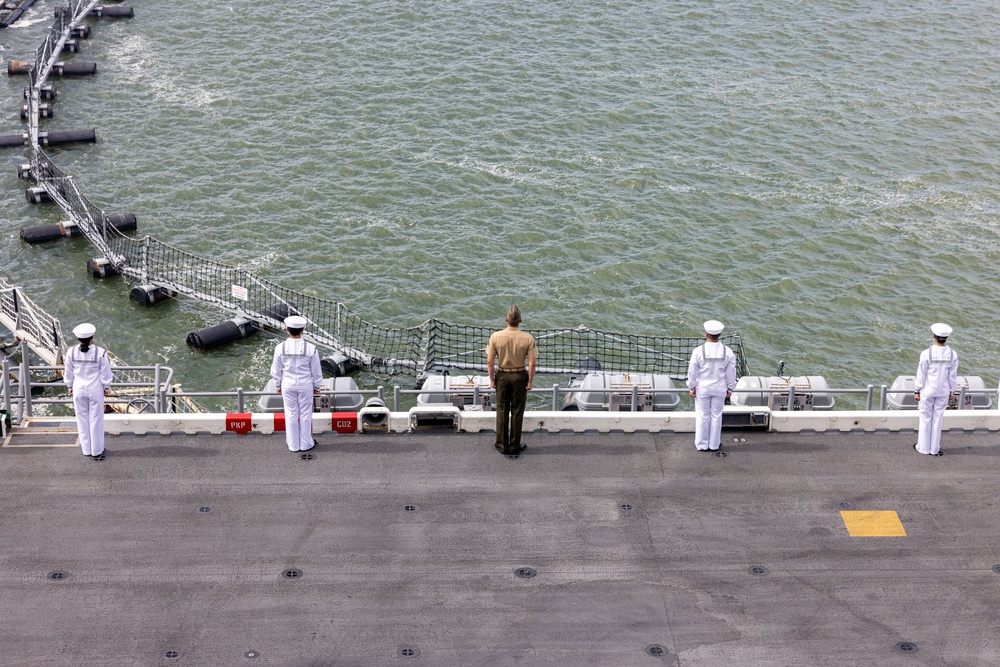 Man the Rails: BAT ARG/26th MEU(SOC) Departs Norfolk For Deployment