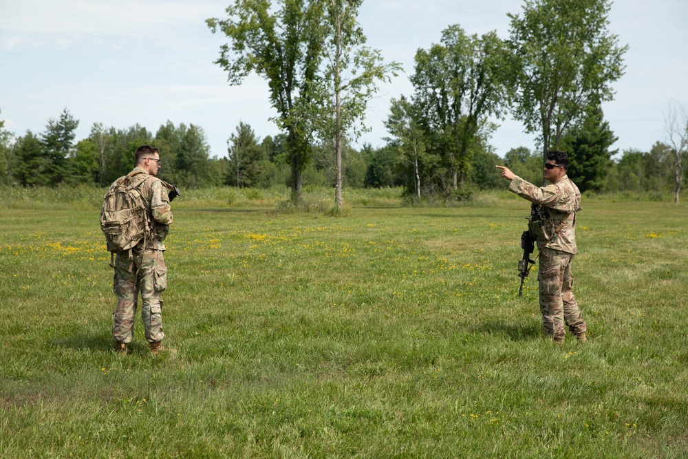 Soldiers from 3-71 CAV complete STX training lanes