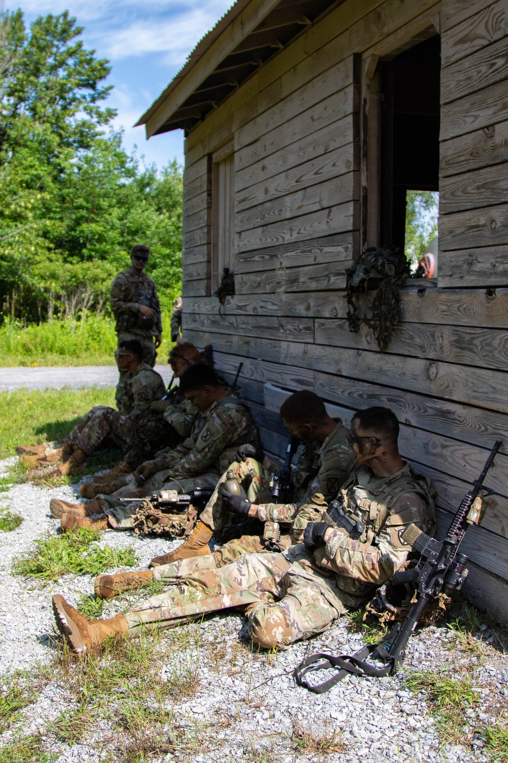 Soldiers from 3-71 CAV Complete STX Training Lanes