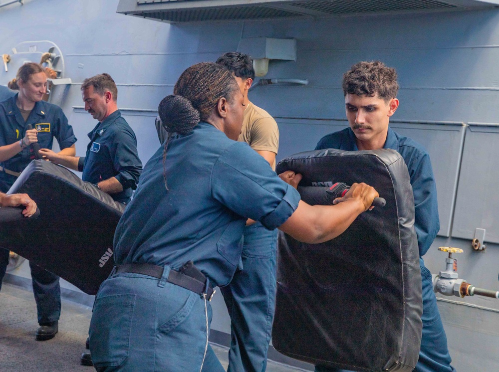 USS Howard (DDG 83) Security Reaction Force Basic Training