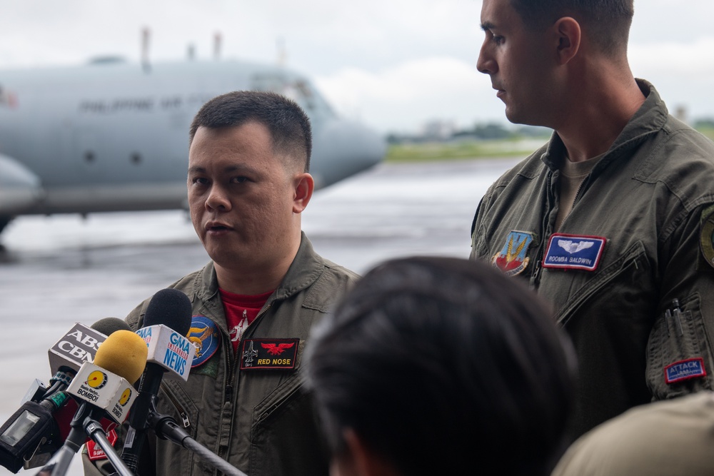 Philippine, US Air Forces engage media during Cope Thunder