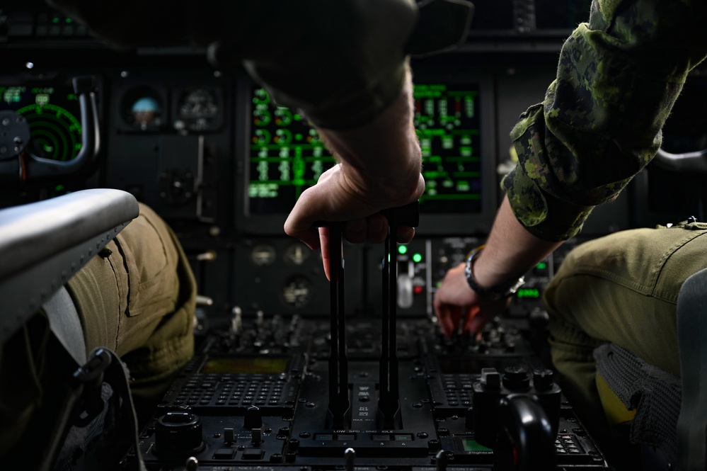 U.S. Army and RCAF C130J Hercules preparation