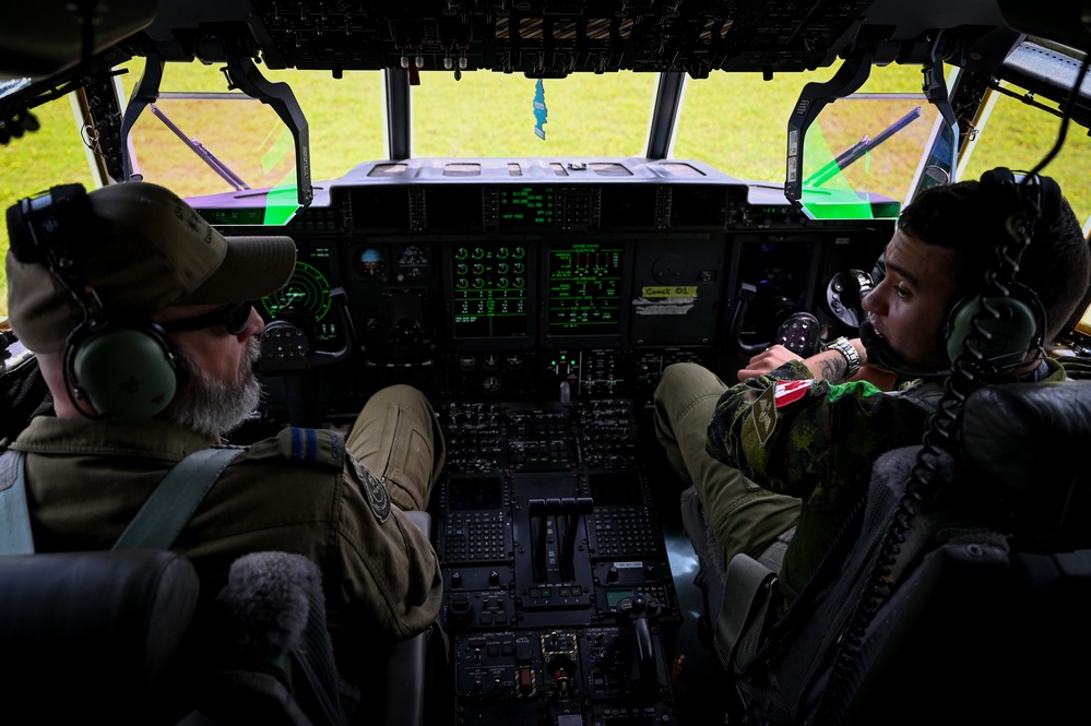 U.S. Army and RCAF C130J Hercules preparation