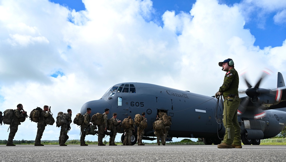 U.S. Army and RCAF C130J Hercules preparation