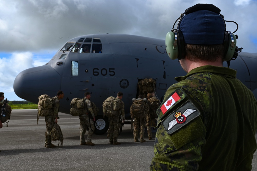 U.S. Army and RCAF C130J Hercules preparation