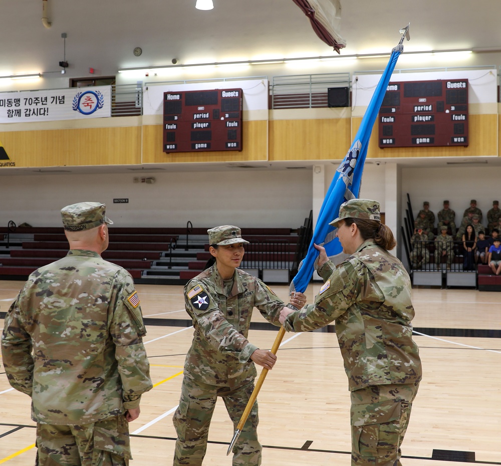 719th Military Intelligence Battalion Change of Command