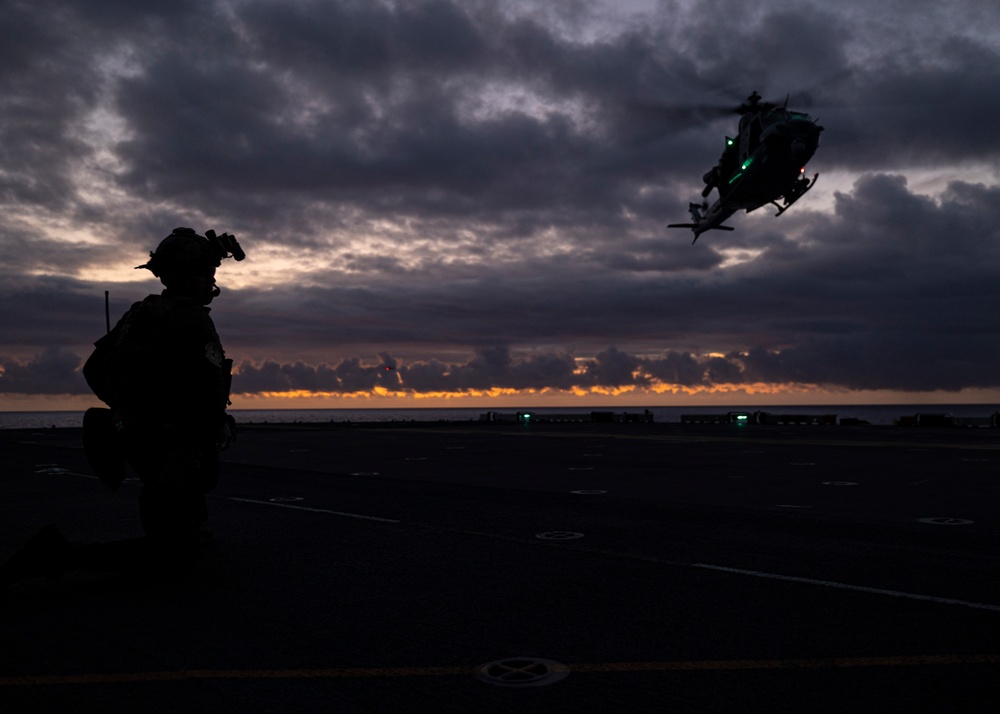 26th MEU(SOC)'s Maritime Special Purpose Force Conduct Fast-rope Operations