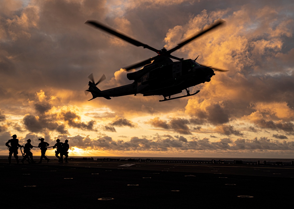 26th MEU(SOC)'s Maritime Special Purpose Force Conduct Fast-rope Operations