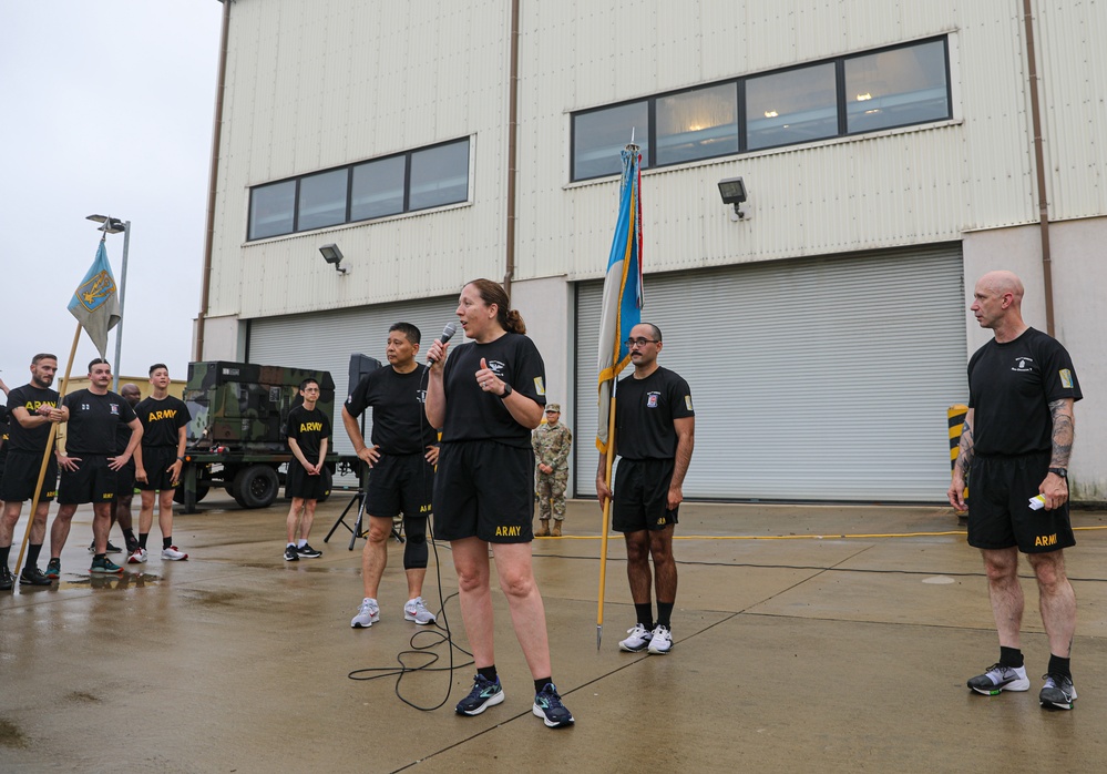 501st Military Intelligence Brigade Conducts a Brigade Run