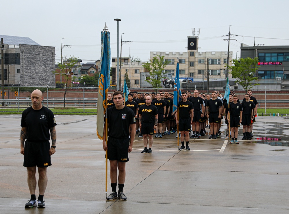 501st Military Intelligence Brigade Conducts a Brigade Run