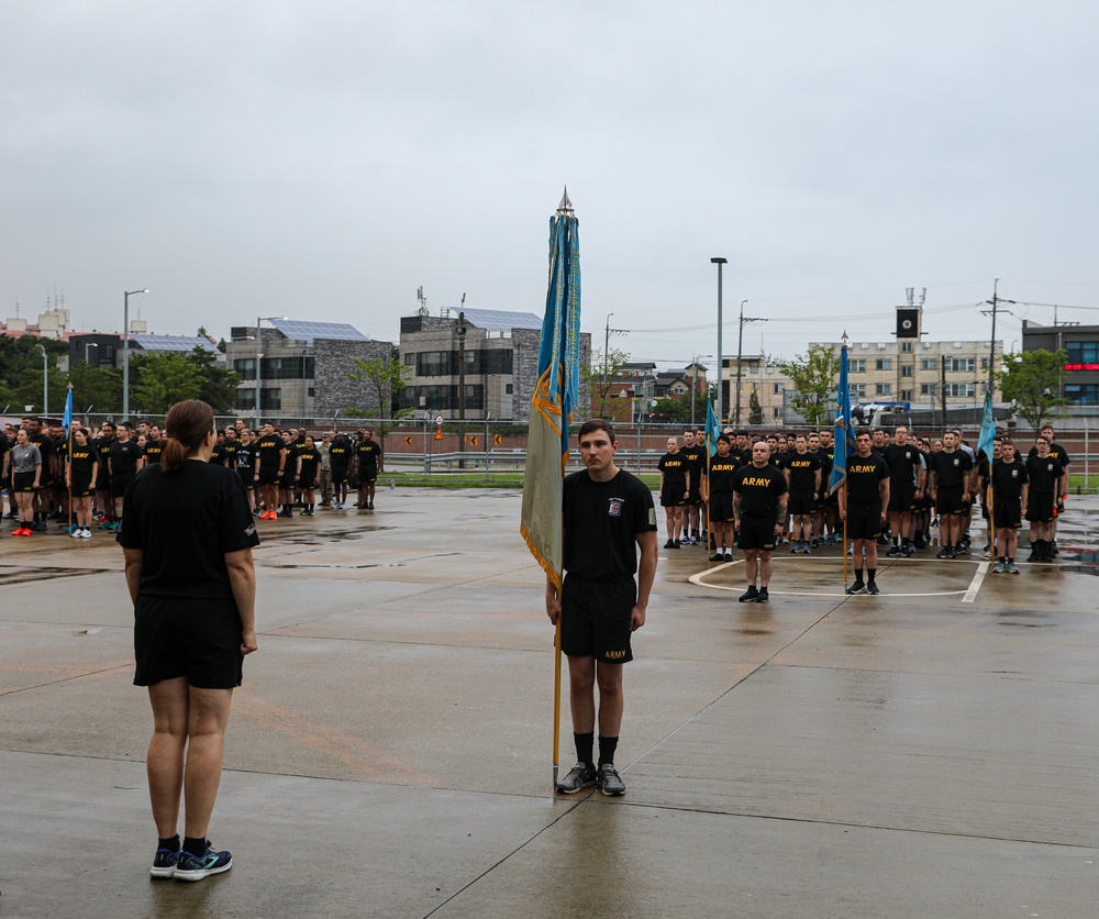 501st Military Intelligence Brigade Conducts a Brigade Run