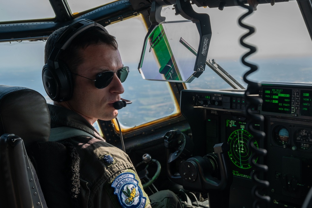 Just dropping in: 37 AS performs airdrops in France