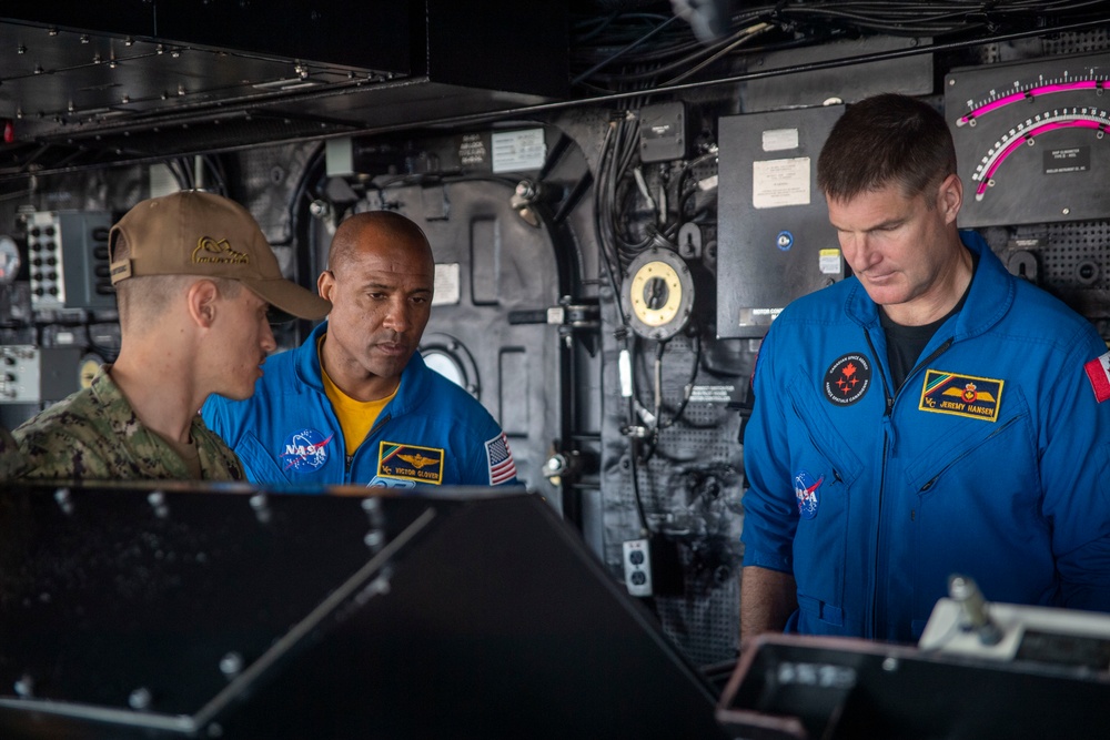 NASA and Canadian Space Agency Astronauts Meet with Sailors