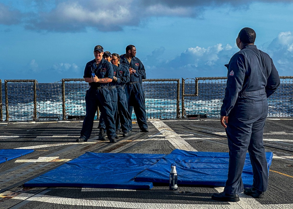 USS Rafael Peralta (DDG 115) conducts security reaction force training