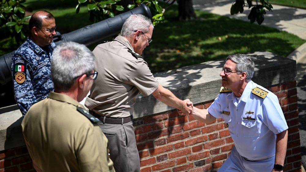 Brazilian Navy Chief of Staff Visits the IADC