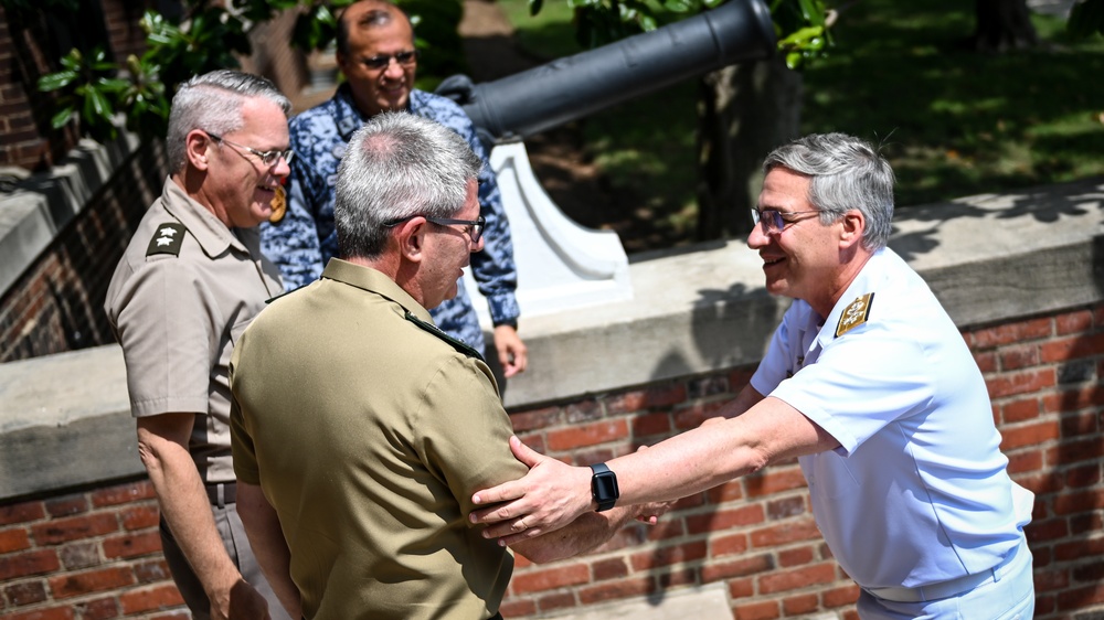 Brazilian Navy Chief of Staff Visits the IADC