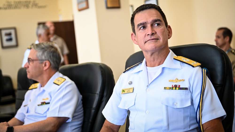 Brazilian Navy Chief of Staff Visits the IADC