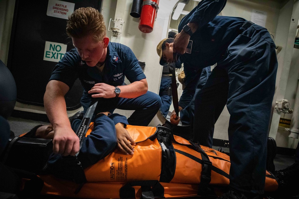 USS Carney (DDG 64) Conducts VBSS During CSG-4 COMPTUEX