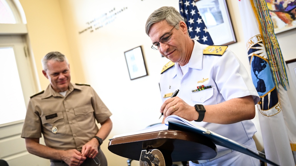 Brazilian Navy Chief of Staff Visits the IADC