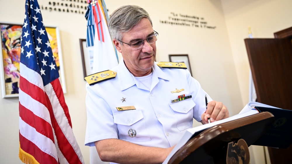 Brazilian Navy Chief of Staff Visits the IADC