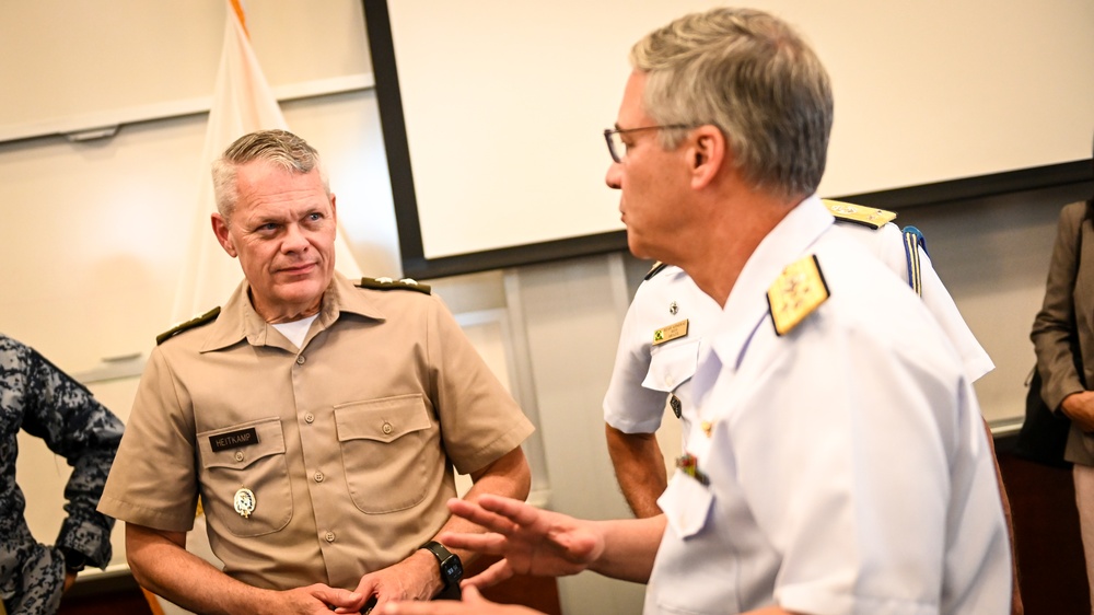 Brazilian Navy Chief of Staff Visits the IADC