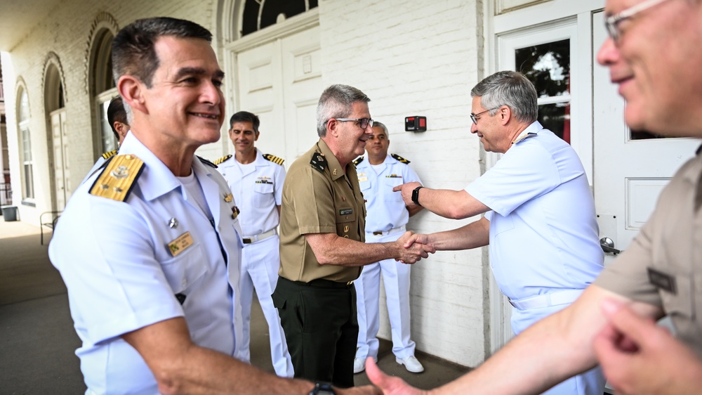 Brazilian Navy Chief of Staff Visits the IADC