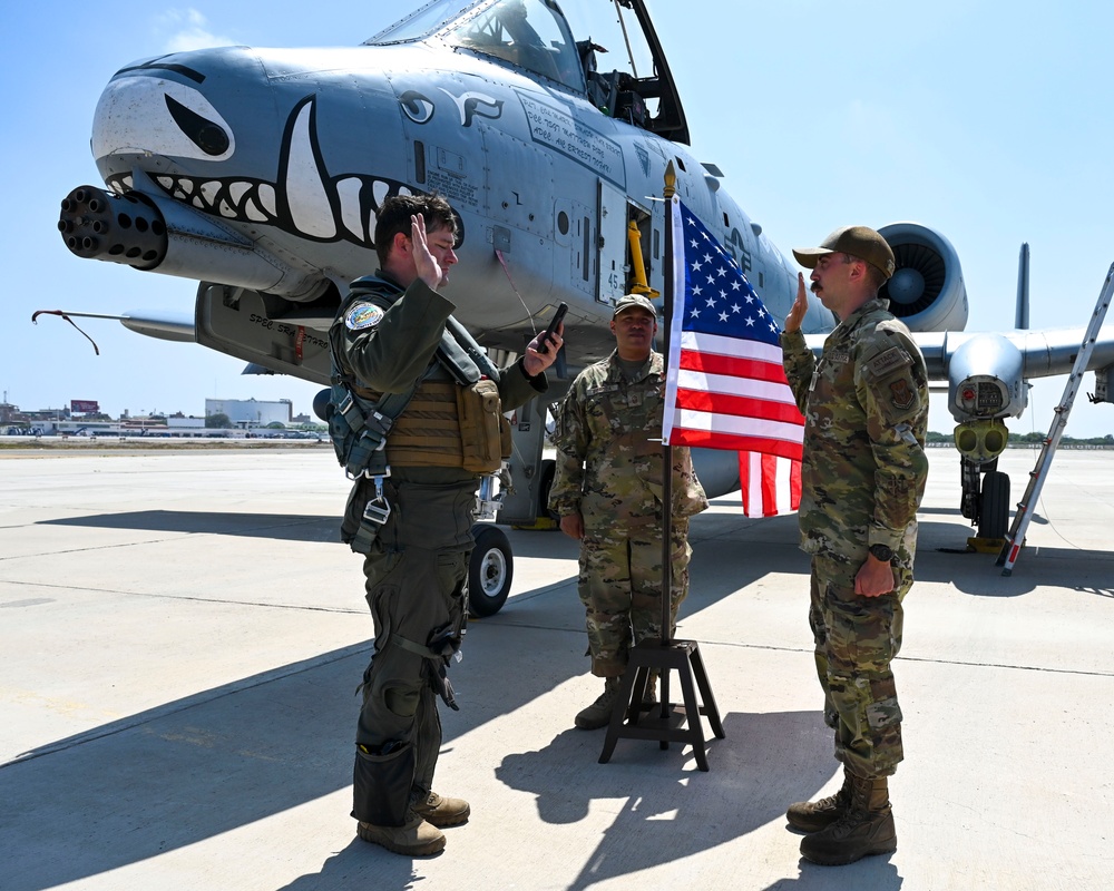 Crew Chief reenlists during Patriot Fury