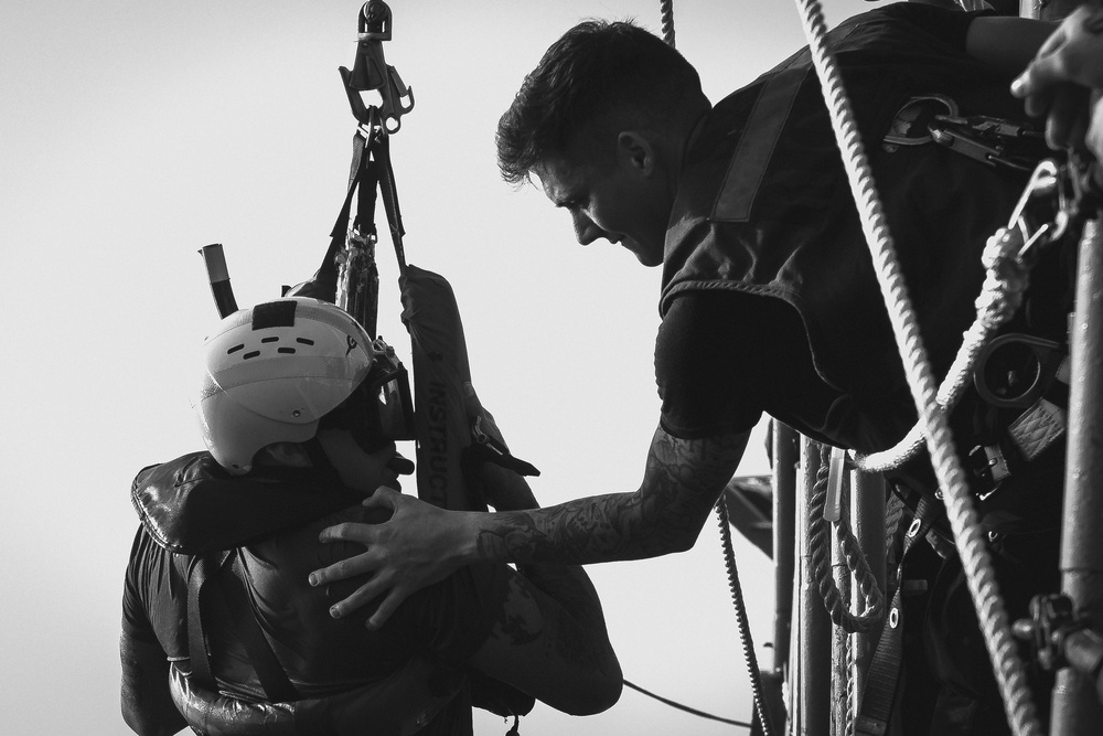 USS Philippine Sea (CG 58) Conducts Man Overboard Drill during CSG-4 COMPTUEX