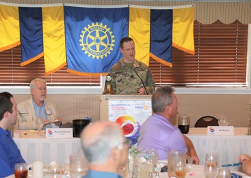 LTC O'Sullivan speaks to community group