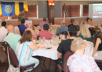 LTC O'Sullivan speaks to community group