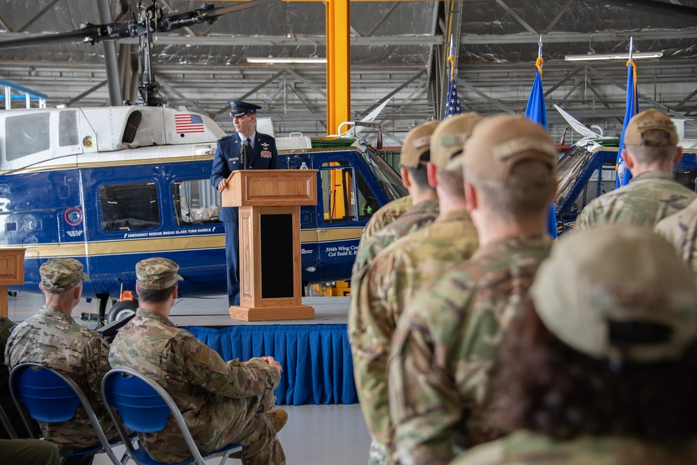 316th Operations Group changes command