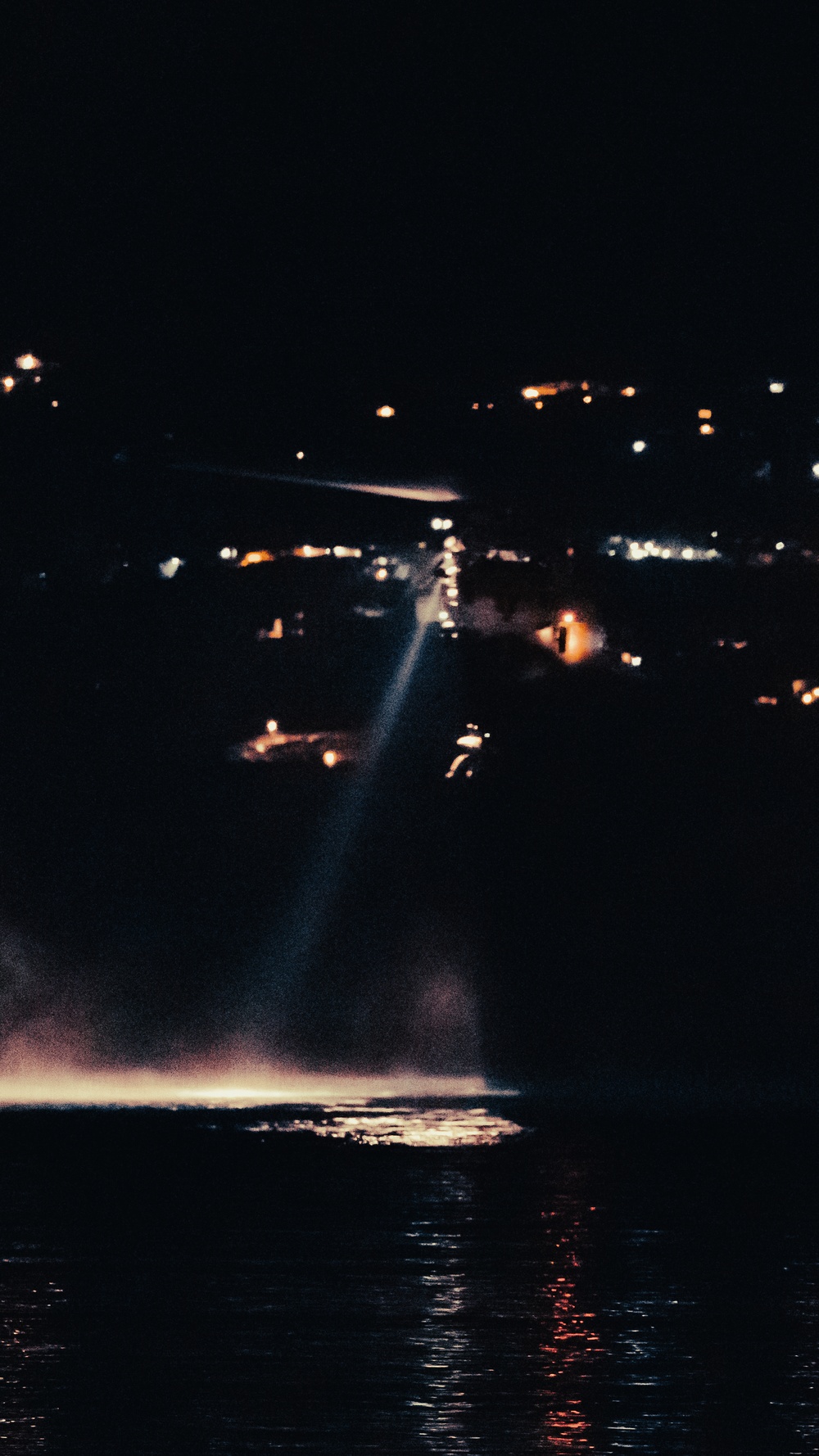 2d Recon Conducts Helo Casting At Night