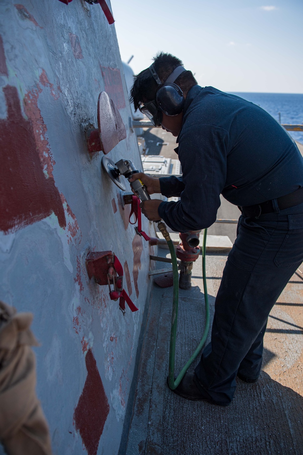 USS Laboon (DDG 58) Conducts Weapons Exercise During CSG-4 COMPTUEX