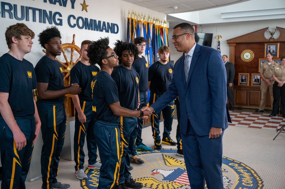 Assistant Secretary of the Navy for Manpower and Reserve Affairs Visits Navy Recruiting Command