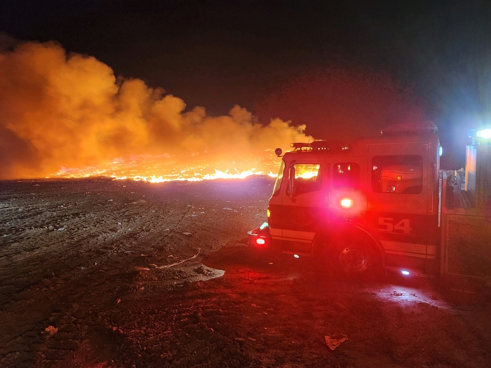 Luke firefighters assists with Glendale landfill fire