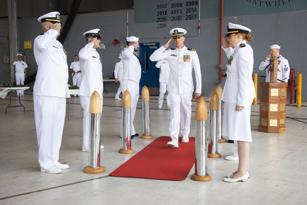 Commander Mark D. Kerber Assumes Command of VR-51