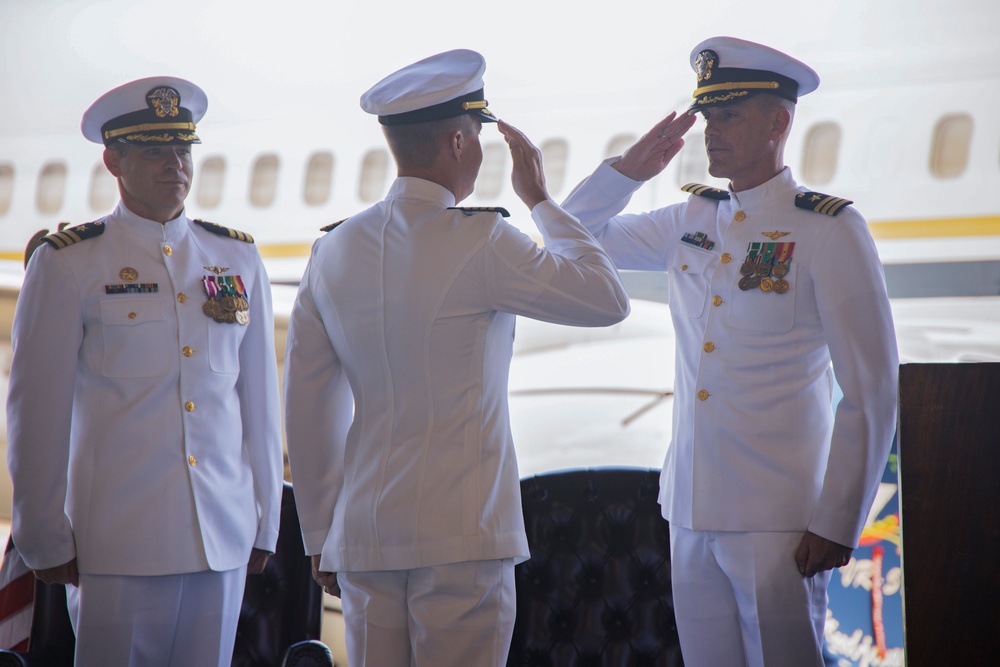 Commander Mark D. Kerber Assumes Command of VR-51