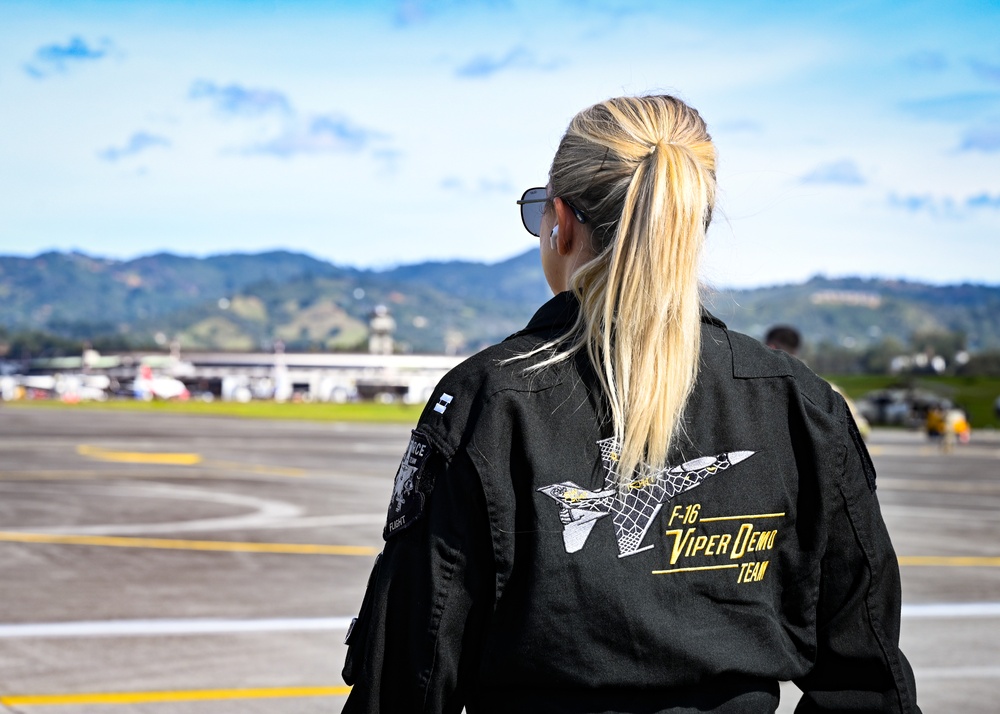 F-16 Viper Demo Team participates in F-AIR Colombia 2023