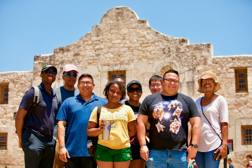 MIRC Soldiers visit the Alamo as part of MWR event