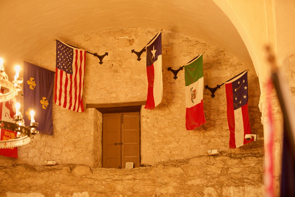 MIRC Soldiers visit the Alamo as part of MWR event