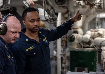 USS Bataan Sailors conduct engineering drills