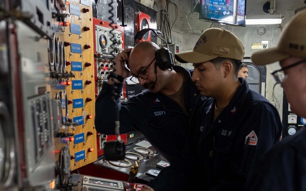USS Bataan Sailors conduct engineering drills