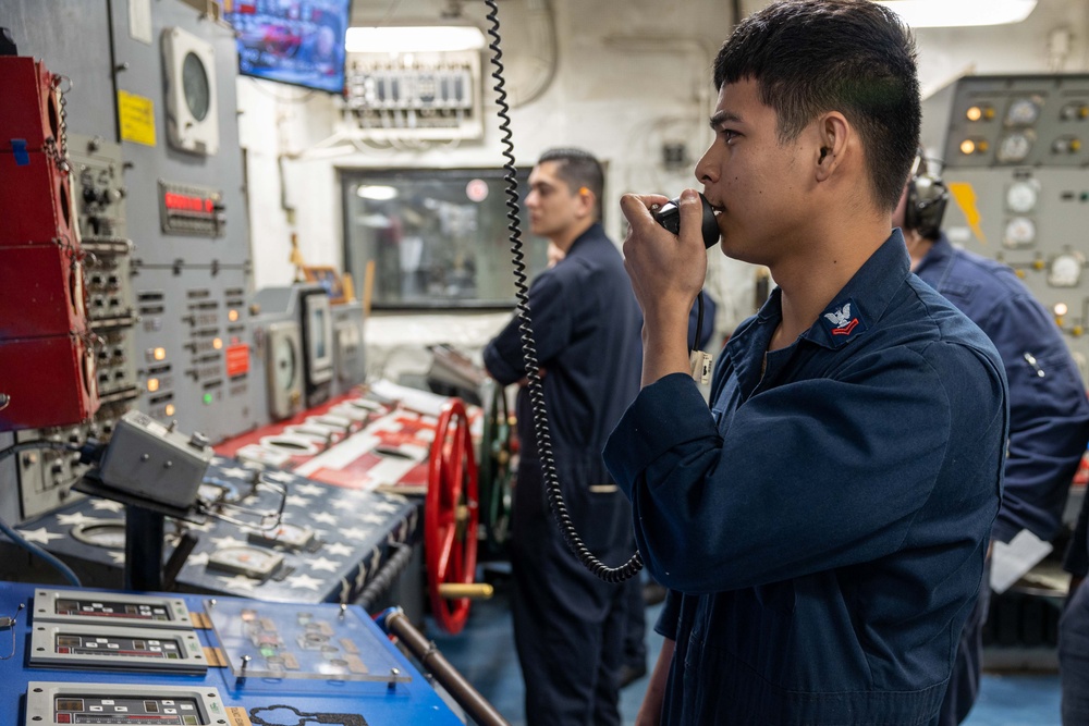 USS Bataan Sailors conduct engineering drills