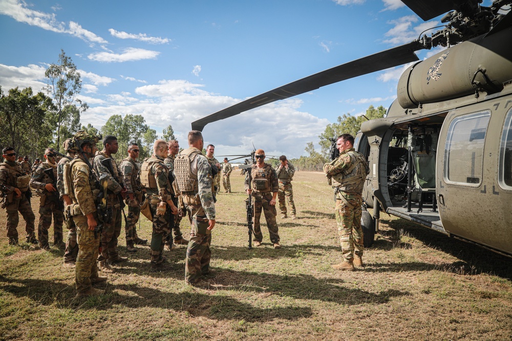 16th CAB conducts combined training with Australian Defence Force and the French Armed Forces