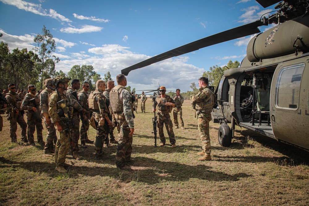 16th CAB conducts combined training with Australian Defence Force and the French Armed Forces