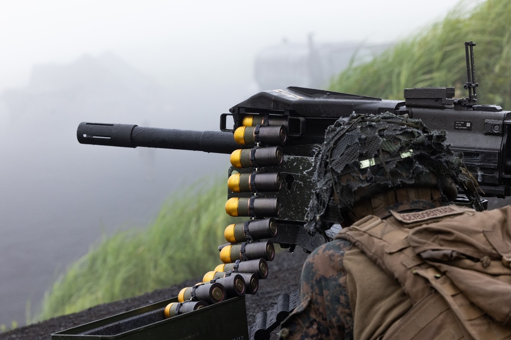 MWSS-171 Marines Conduct M203 and Mark 19 Grenade Launcher Live-Fire