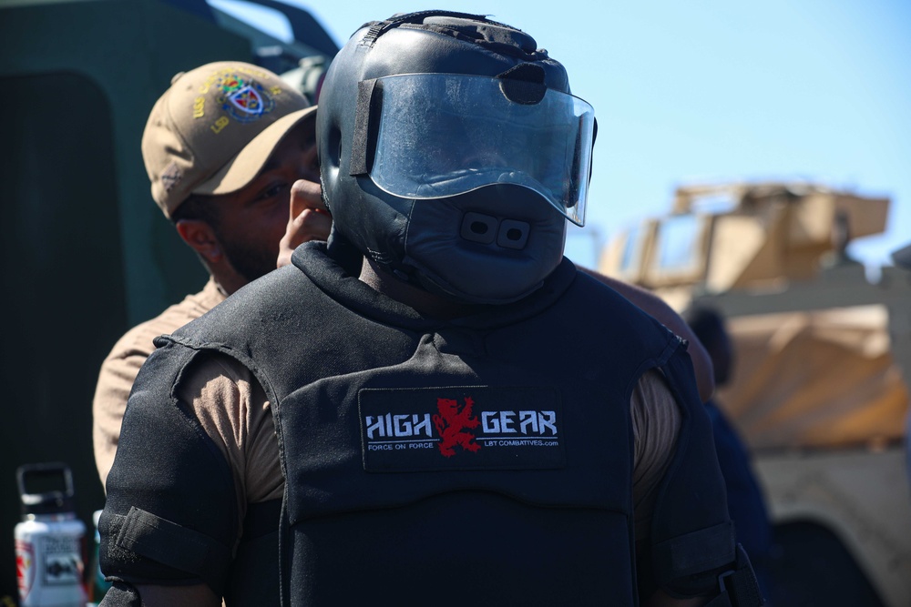 USS Carter Hall Conducts SRF-B Training