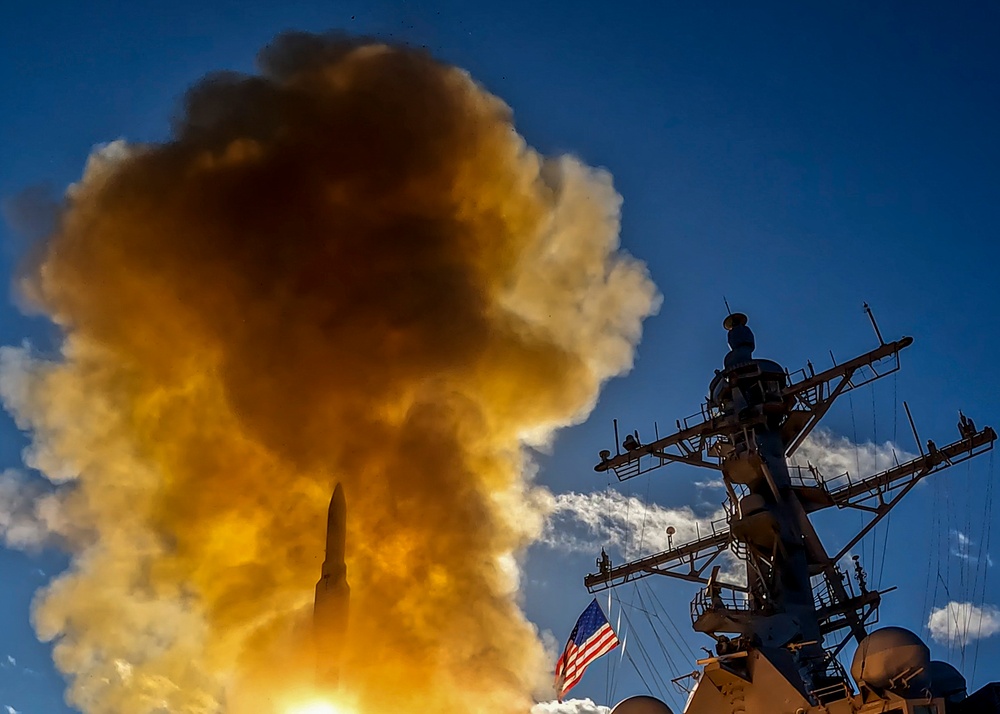 USS Rafael Peralta (DDG 115) fires an SM-2 during a live fire exercise